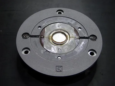 Demonter un tweeter Celestion T2936